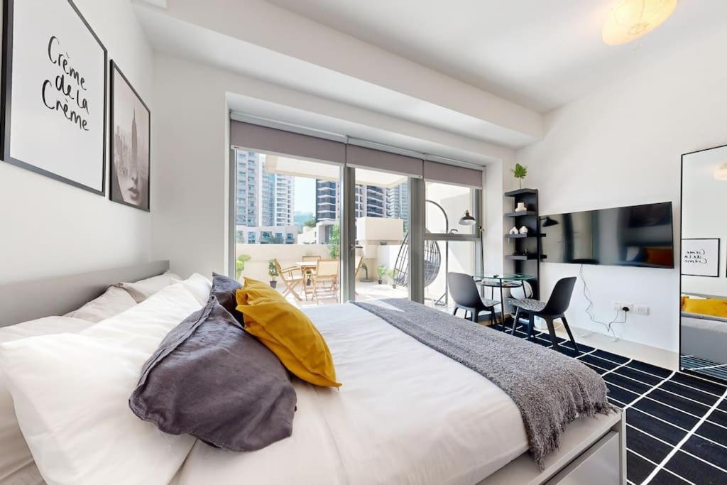 Studio In Best Part Of Downtown With Amazing Pool Dubai Esterno foto