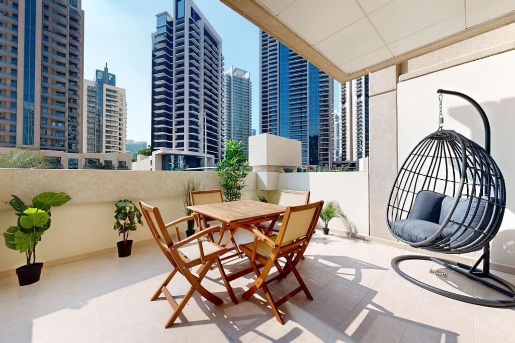 Studio In Best Part Of Downtown With Amazing Pool Dubai Esterno foto