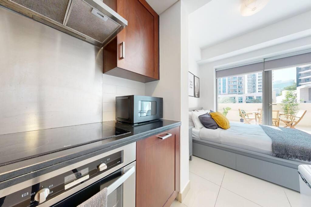 Studio In Best Part Of Downtown With Amazing Pool Dubai Esterno foto